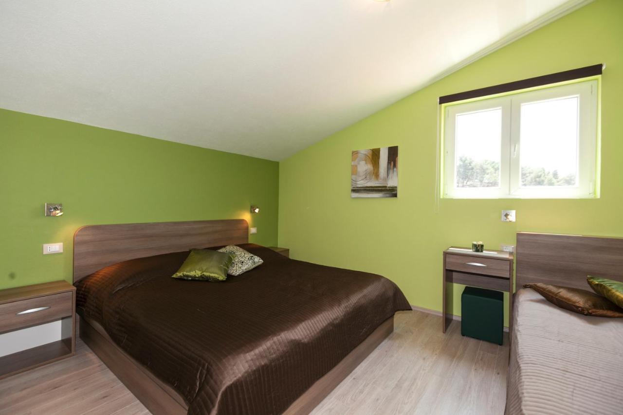 Apartmani Iva Tučepi Extérieur photo