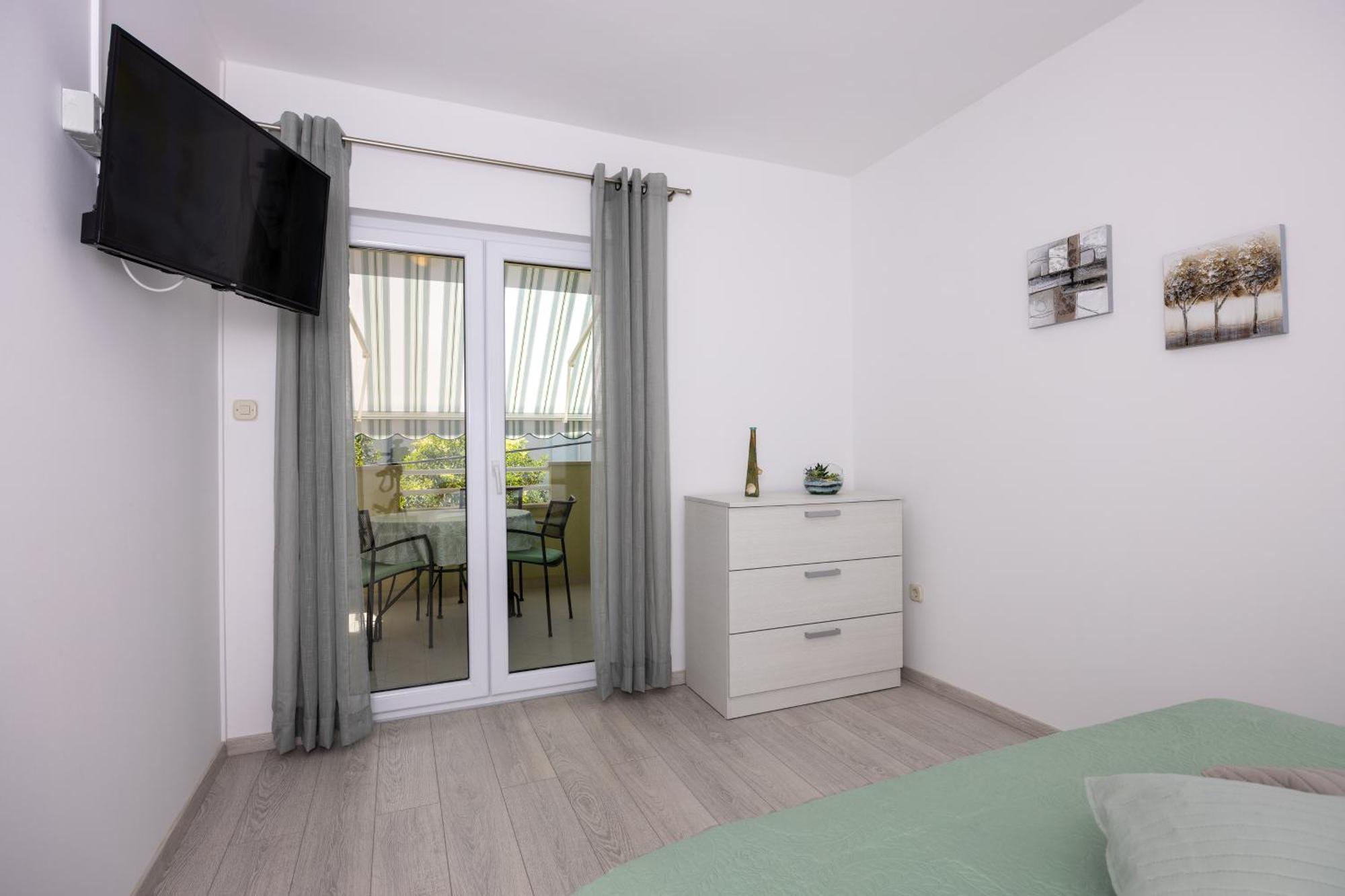Apartmani Iva Tučepi Extérieur photo